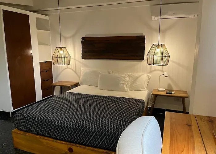 Cinco Hotel B&B